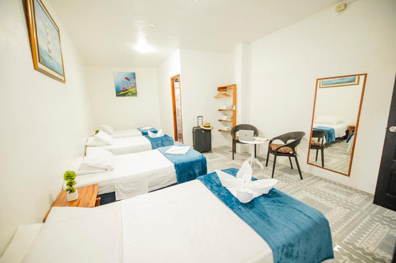 Suites En El Centro Puerto Ayora  Exterior photo