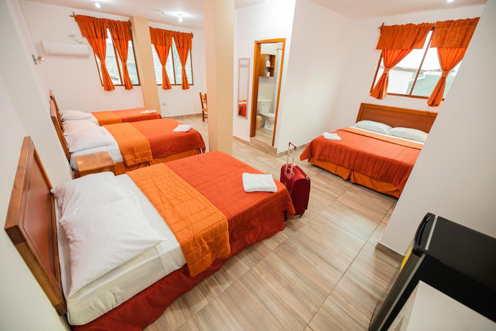 Suites En El Centro Puerto Ayora  Exterior photo