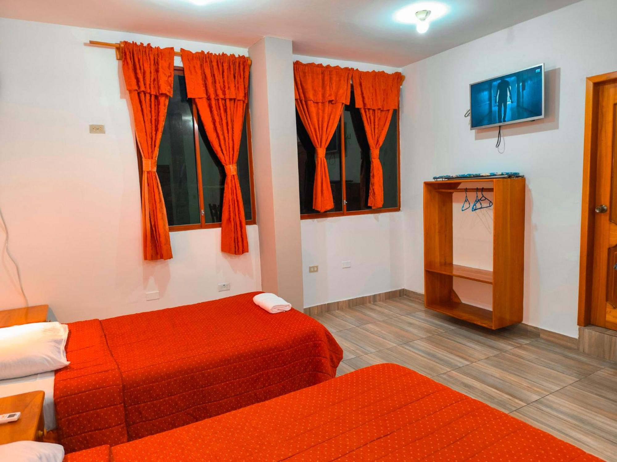Suites En El Centro Puerto Ayora  Exterior photo