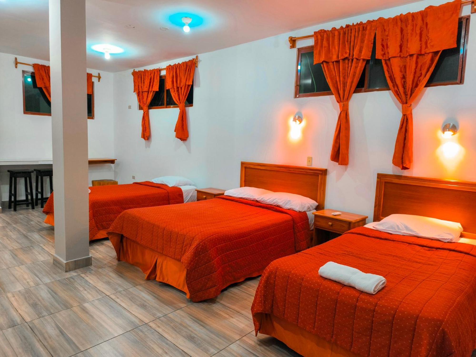 Suites En El Centro Puerto Ayora  Exterior photo